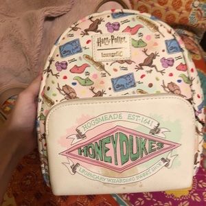Loungefly Harry Potter Honeydukes Bag card holder